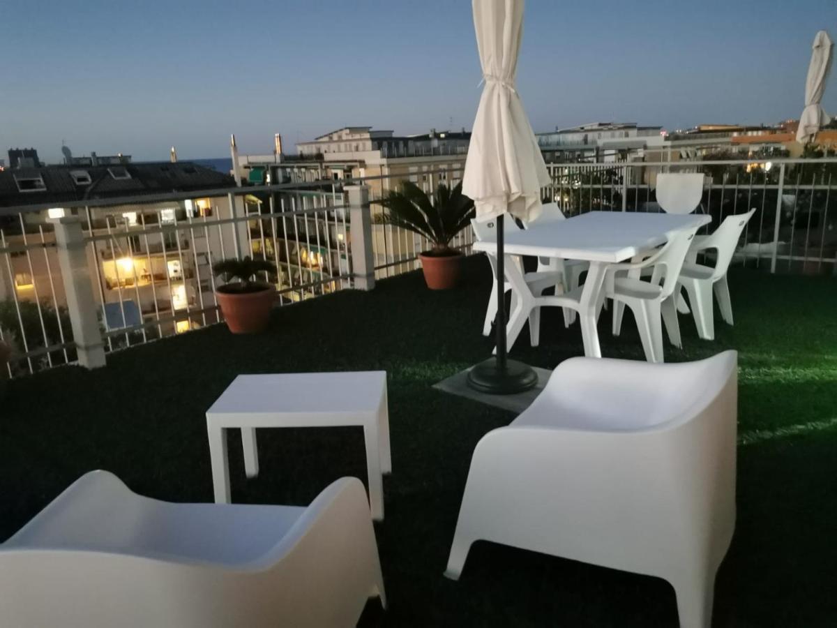 דירות פלקונרה מריטימה La Terrazza מראה חיצוני תמונה