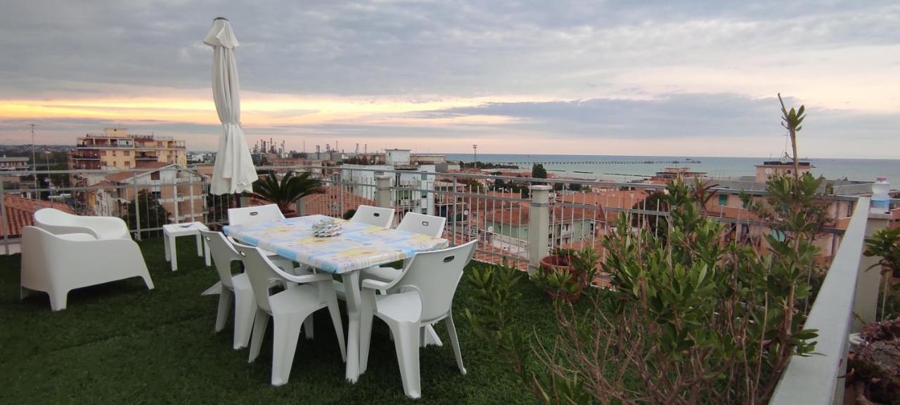 דירות פלקונרה מריטימה La Terrazza מראה חיצוני תמונה