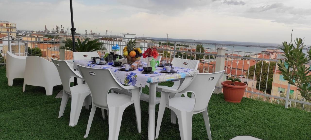 דירות פלקונרה מריטימה La Terrazza מראה חיצוני תמונה